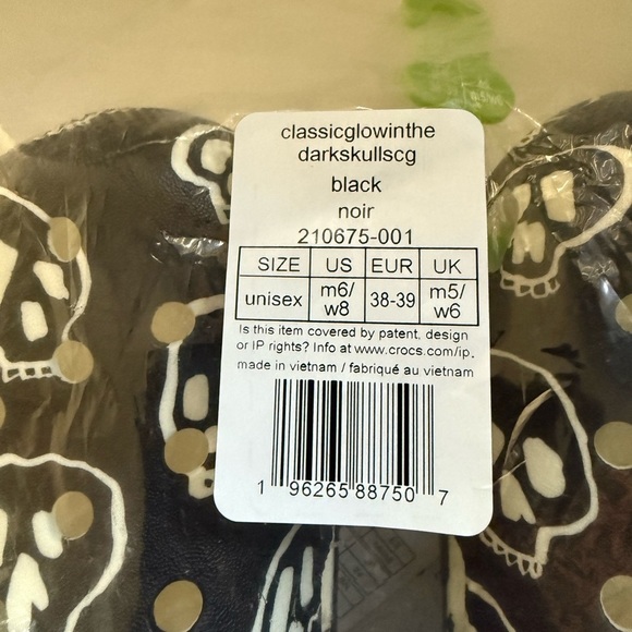 Crocs glow in the dark skull crocs W8 - Picture 4 of 5